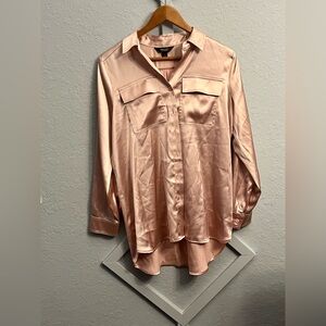Simply Vera by Vera Wang Button Down Blouse retail $60 (small but oversized!!!)